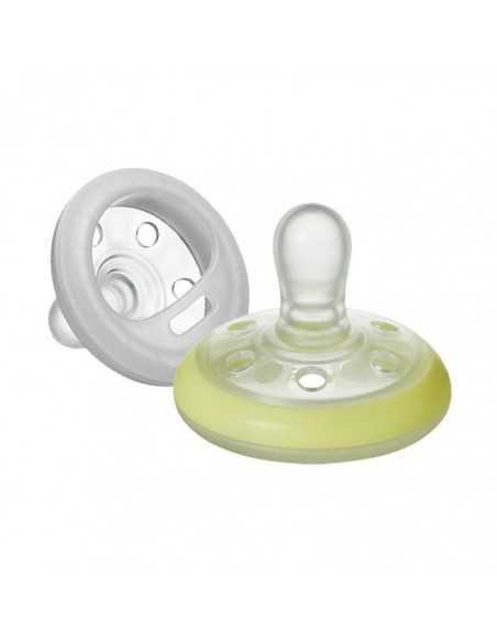 Pack 2 Chupetes Forma de Pecho Night Time Tommee Tippee Pack 2 Chupetes Forma de Pecho Night Time Tommee Tippee