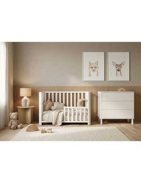 cuna doco plus blanca en habitacion bebe moderna